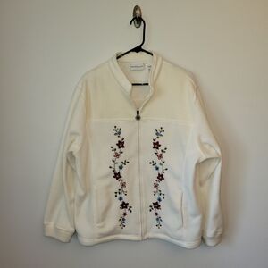 VGUC Alfred Dunner Women's Vintage White Fleece Jacket, Floral & Beading Details